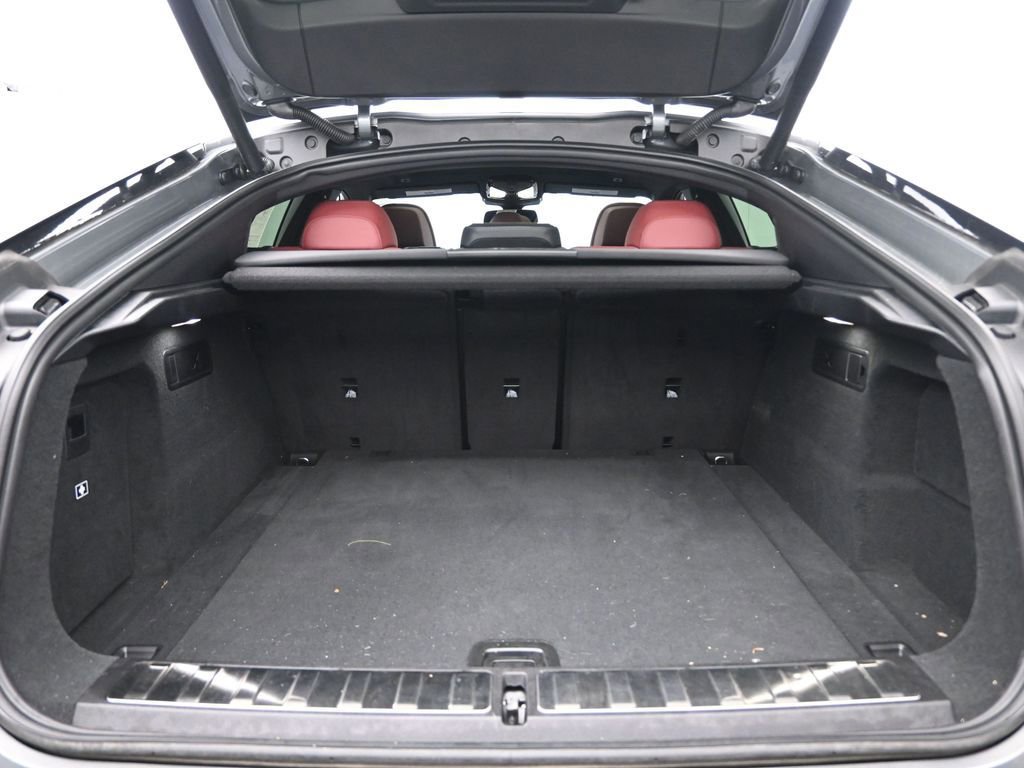 Used 2024 BMW X6 xDrive40i w/ Premium Package image 30