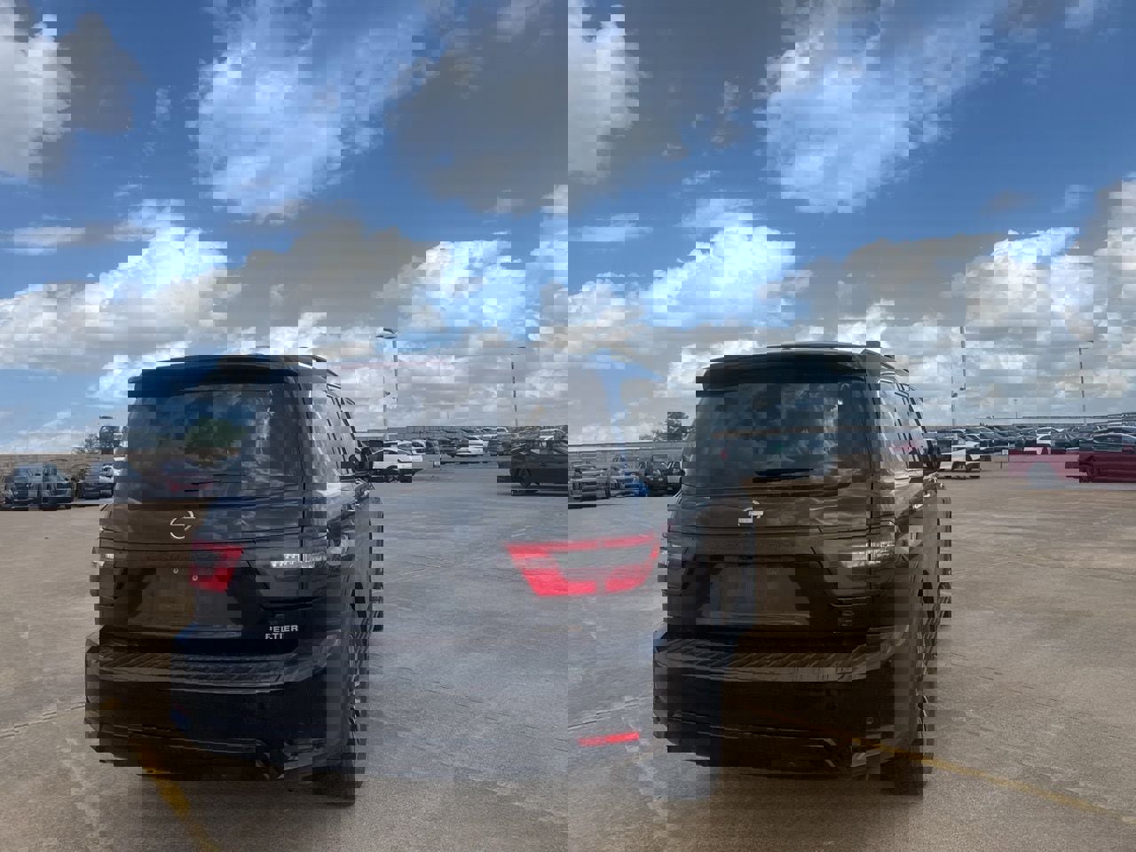 Used 2022 Nissan Armada SL w/ Midnight Edition Package image 20