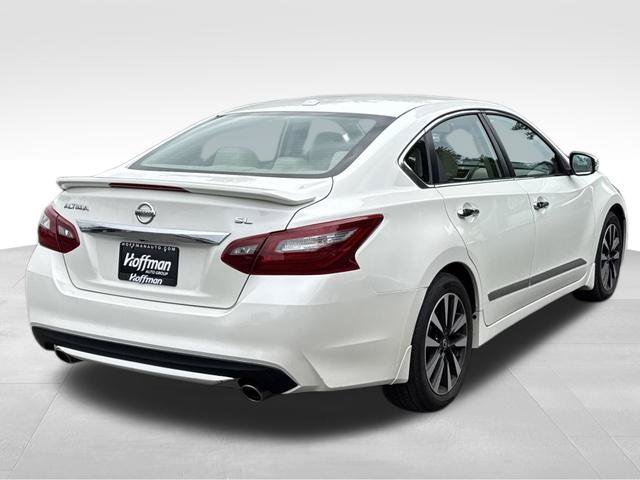 Used 2018 Nissan Altima 2.5 SL w/ 2.5 SL Technology Package FWD image 8