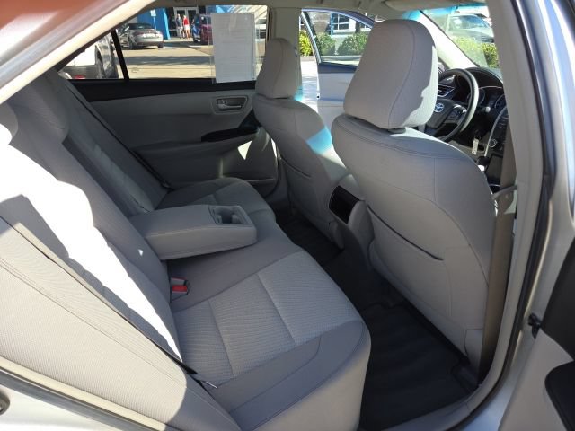 Used 2017 Toyota Camry LE FWD image 21