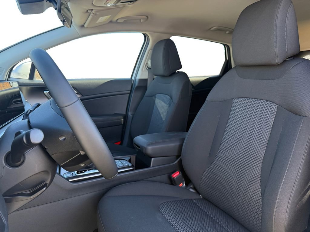 New 2026 Kia Sportage LX image 9