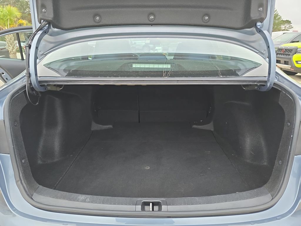 Used 2021 Toyota Corolla LE image 14