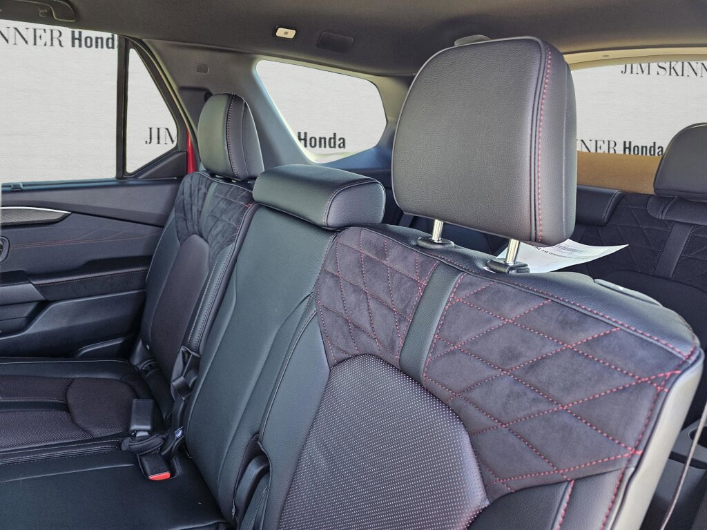 New 2026 Honda Pilot Black Edition image 37