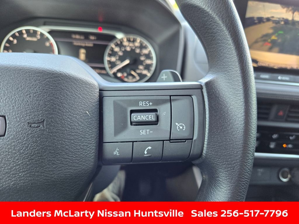 Used 2025 Nissan Rogue S FWD image 23