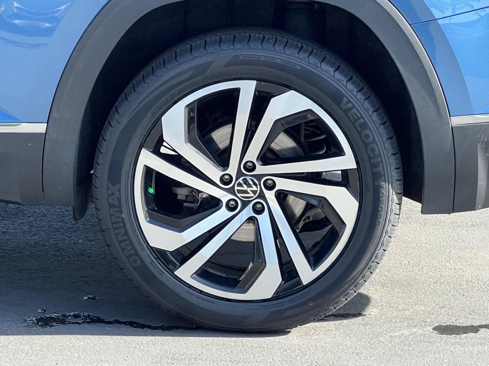 Used 2021 Volkswagen Atlas SEL Premium AWD/4WD image 14