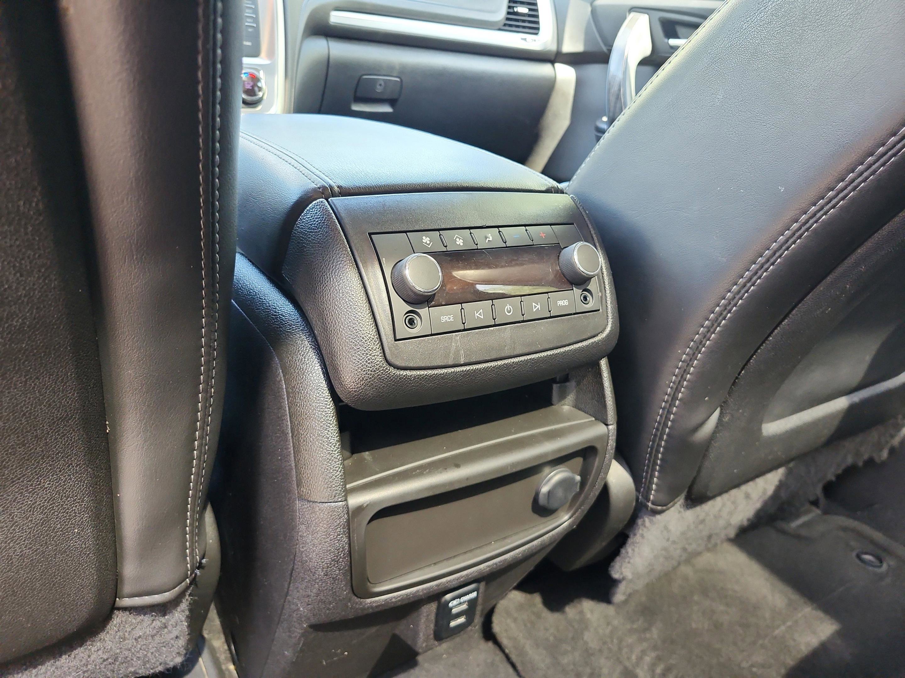 Used 2015 GMC Acadia SLT w/ Premium Edition FWD image 18