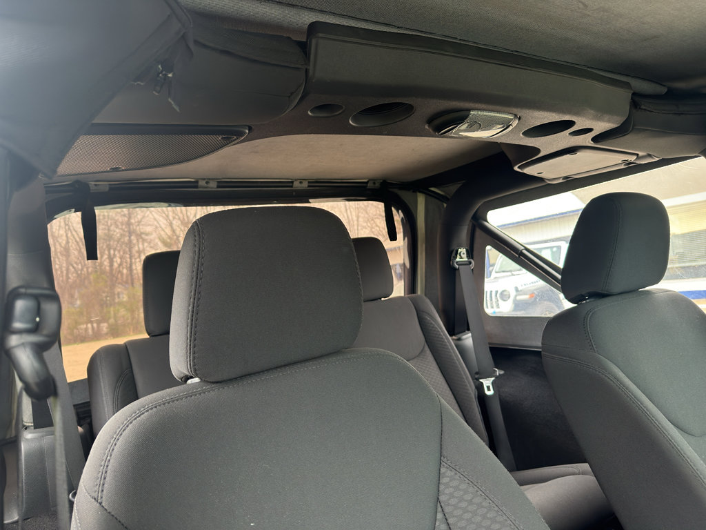 Used 2017 Jeep Wrangler Sport AWD/4WD image 29
