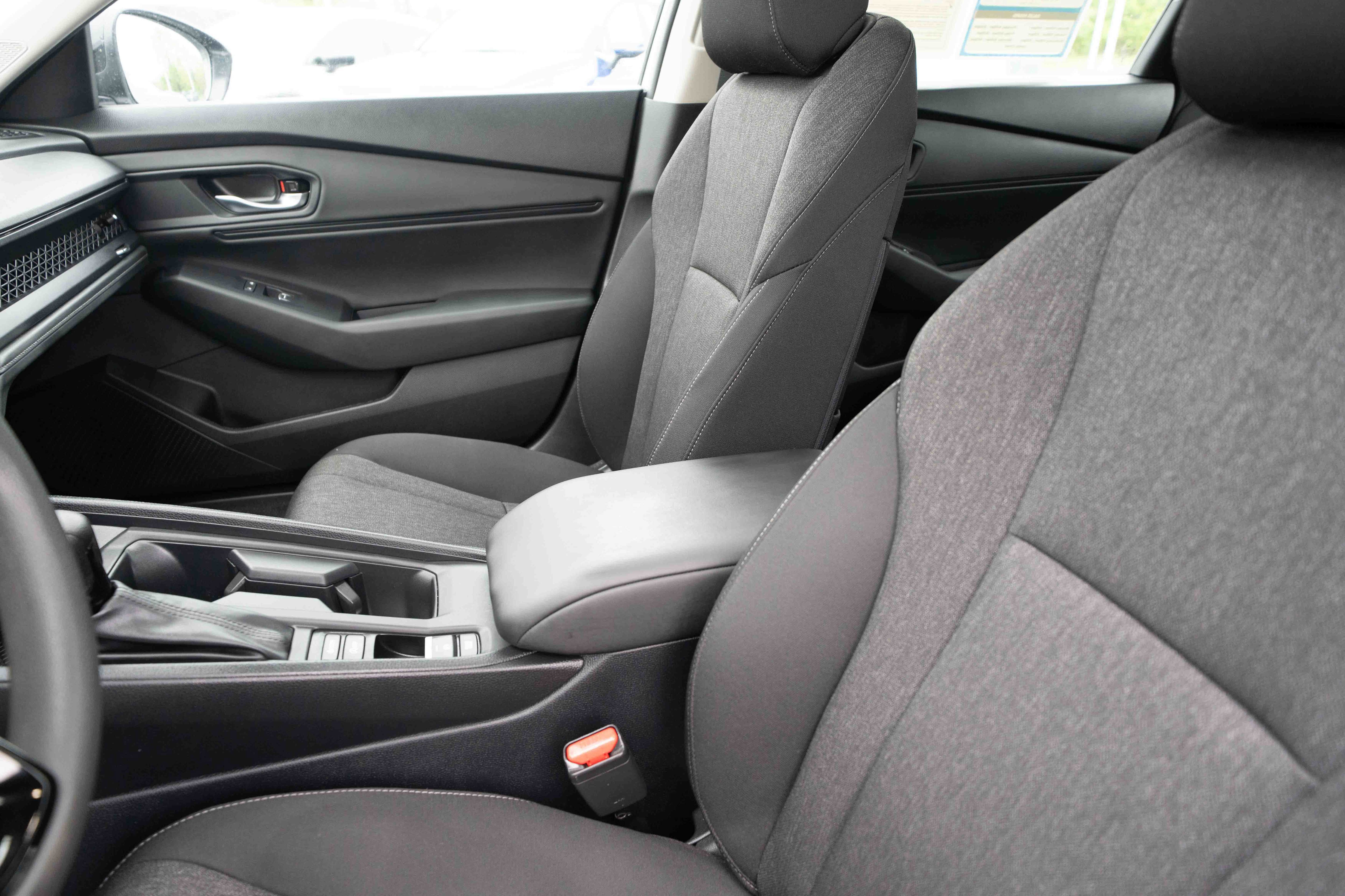 Certified 2025 Honda Accord SE image 10