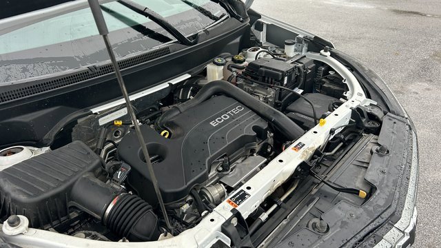 Certified 2022 Chevrolet Equinox RS w/ LPO, Floor Liner Package image 60