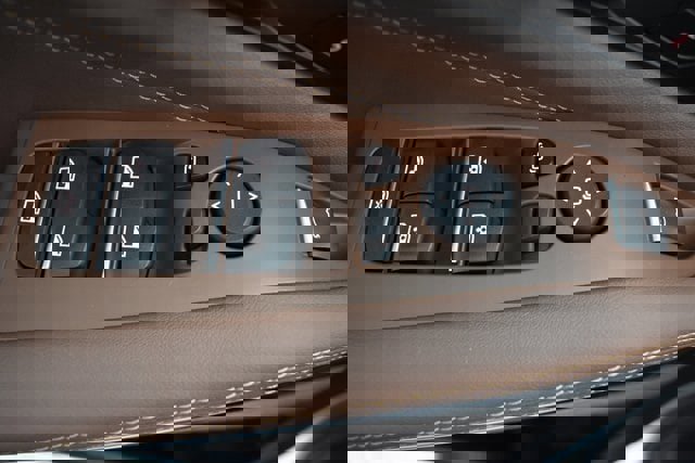 New 2026 BMW X5 M60i w/ Climate Comfort Package image 23