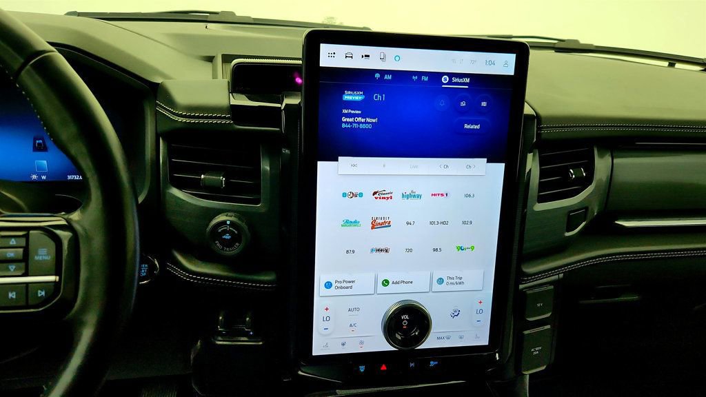 Used 2024 Ford F150 Lightning Platinum image 17