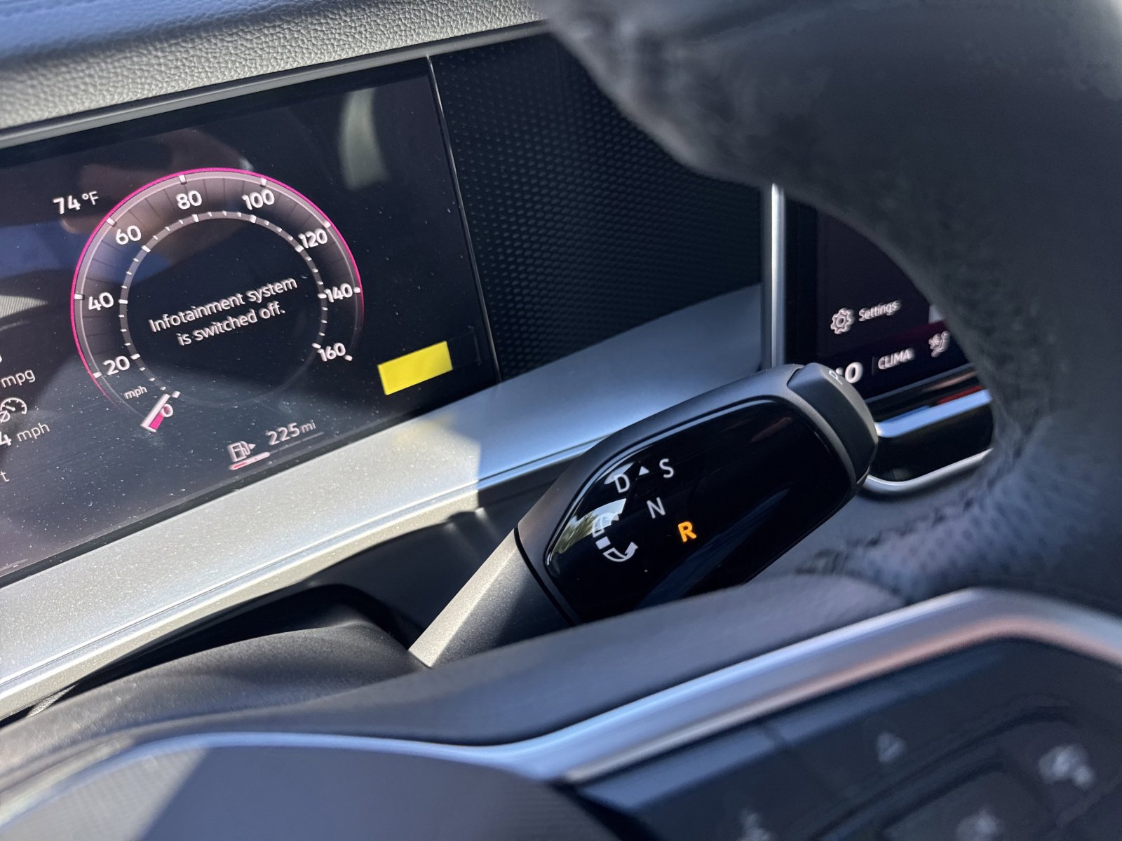 New 2026 Volkswagen Tiguan SE R-Line image 30