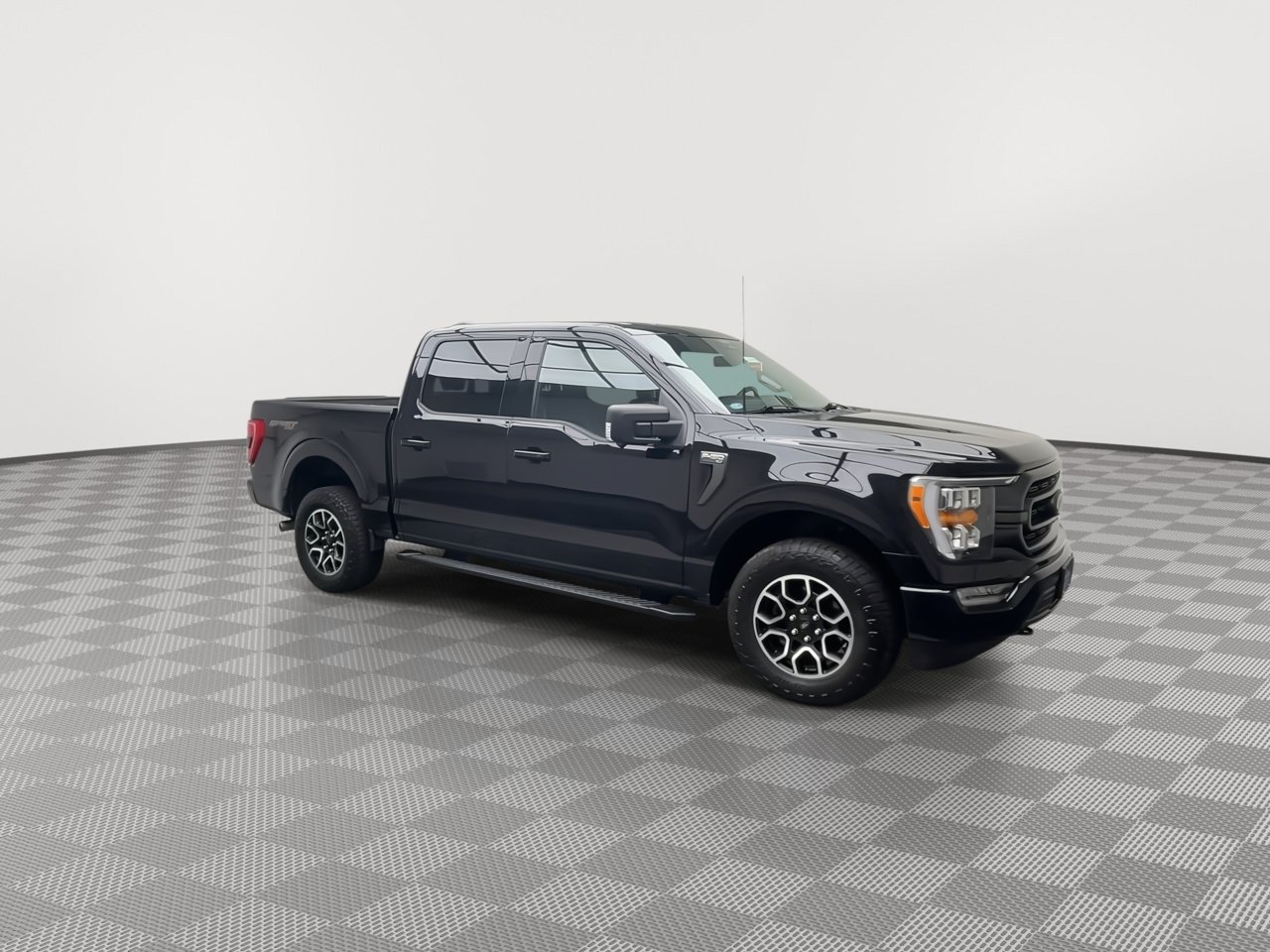 Certified 2022 Ford F150 XLT w/ Equipment Group 302A High AWD/4WD image 43