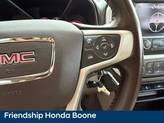 Used 2015 GMC Canyon SLE AWD/4WD image 23