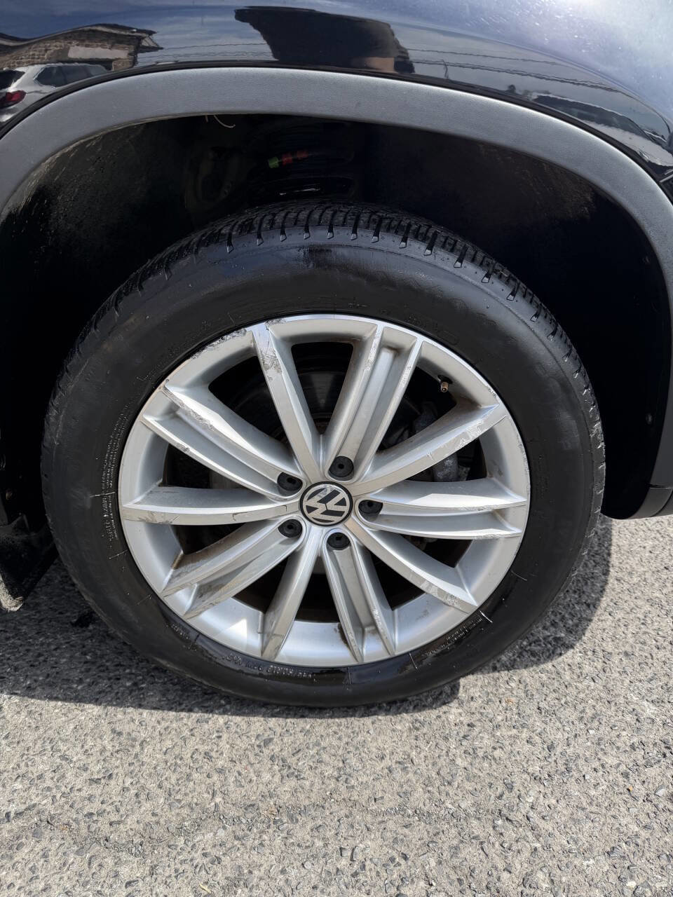 Used 2015 Volkswagen Tiguan SEL image 12