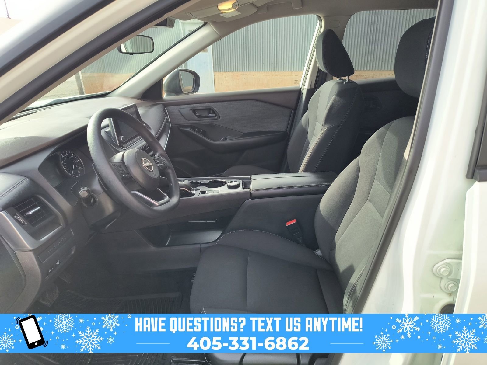 Used 2023 Nissan Rogue S image 17