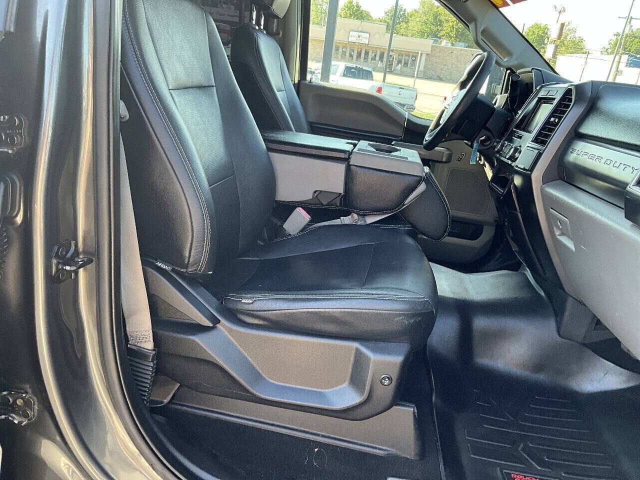 Used 2019 Ford F250 XLT AWD/4WD image 15