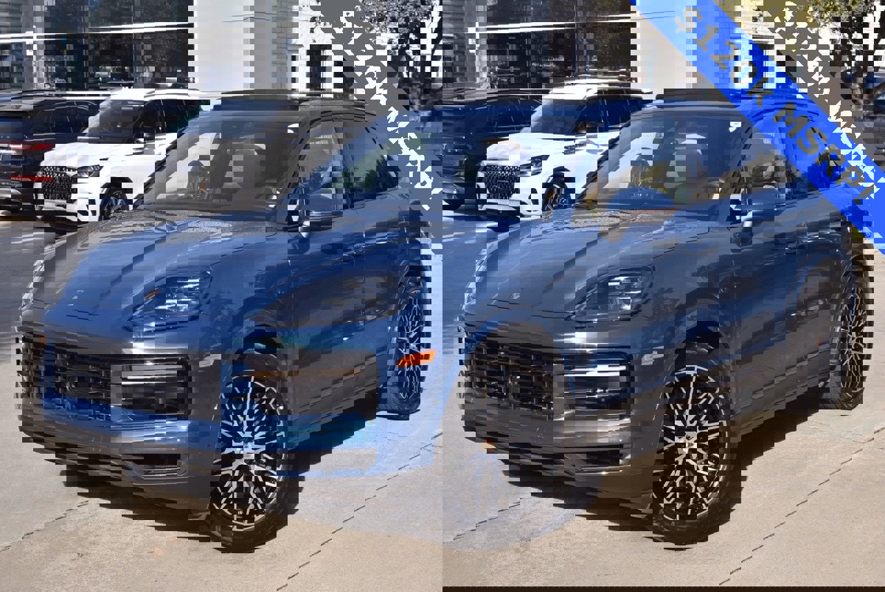Used 2025 Porsche Cayenne image 40