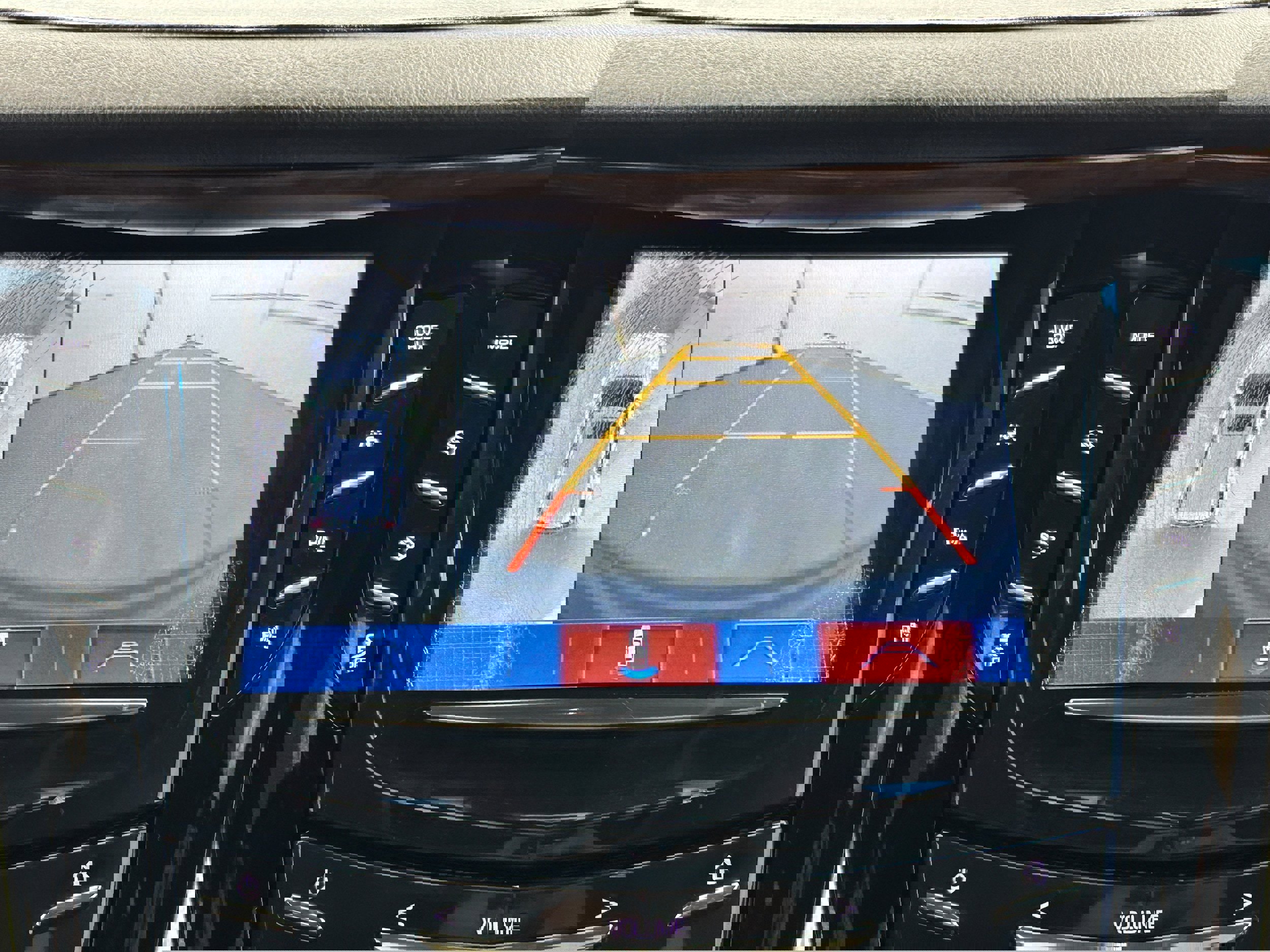 Used 2019 Cadillac Escalade Luxury AWD/4WD image 8