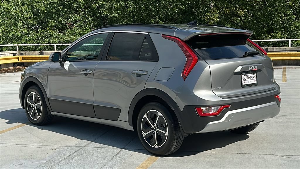 New 2026 Kia Niro EX FWD image 3