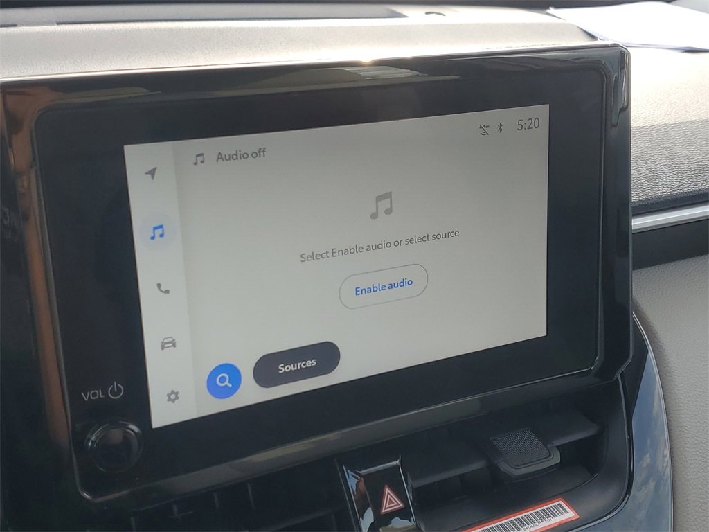 Used 2025 Toyota Corolla Cross L image 24