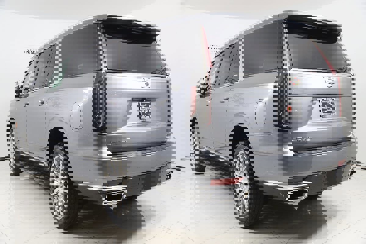 Used 2022 Cadillac Escalade ESV Premium Luxury image 4