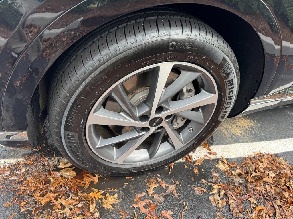 Certified 2025 Genesis GV80 2.5T Advanced image 4