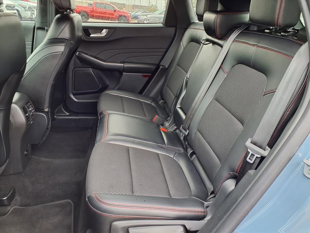 Used 2025 Ford Escape ST-Line FWD image 25