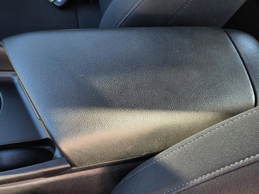 Used 2025 Hyundai Elantra Sport FWD image 35