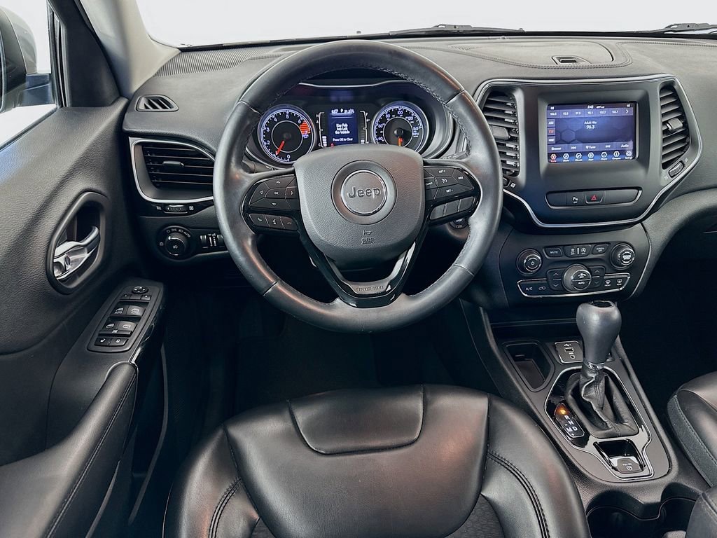 Used 2019 Jeep Cherokee Latitude Plus image 21