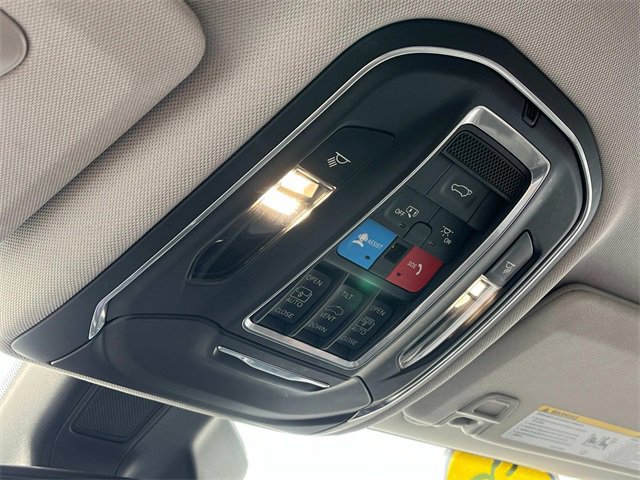 Used 2023 Jeep Grand Cherokee 4WD 4xe image 34