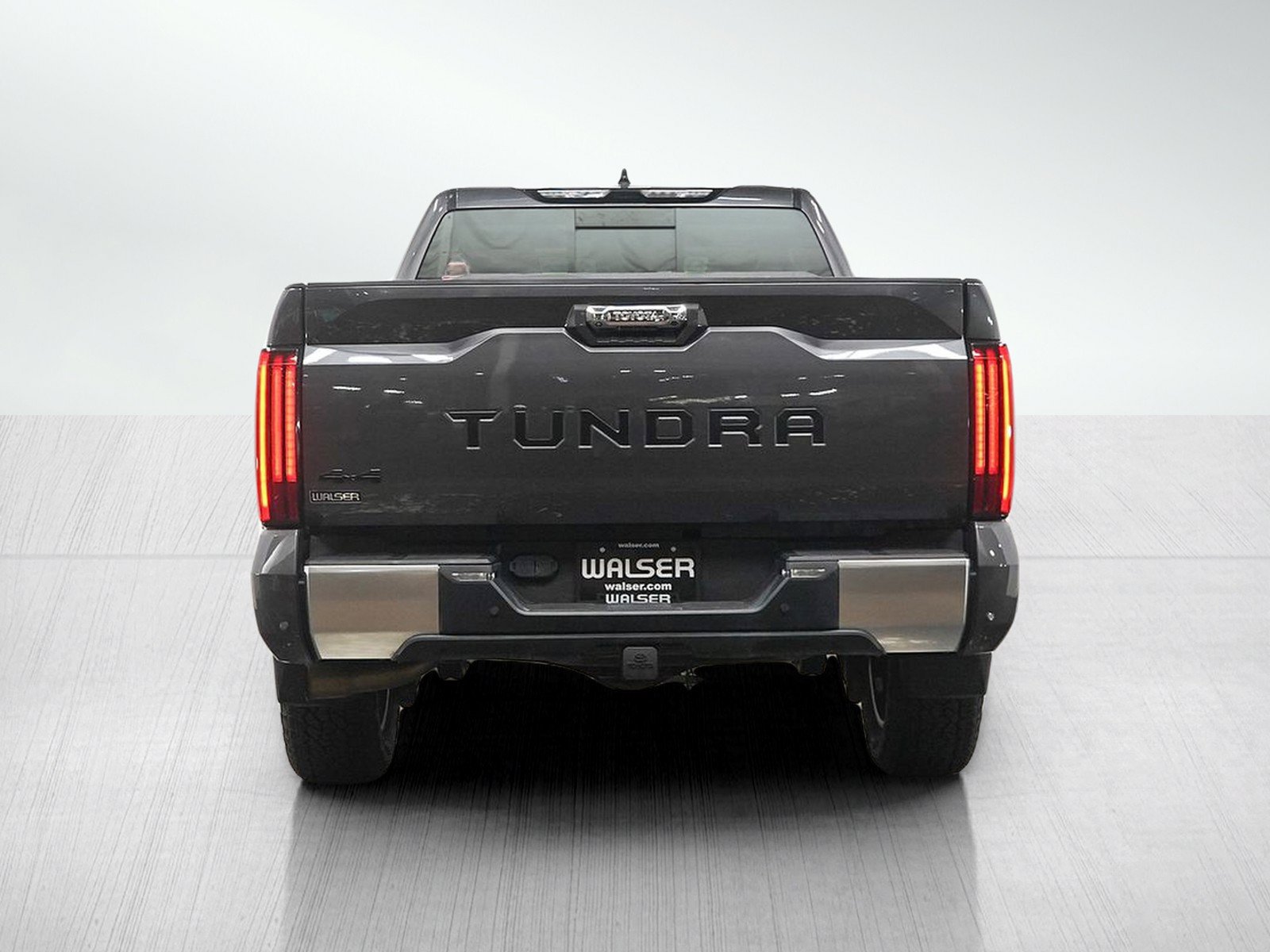 Used 2022 Toyota Tundra Limited AWD/4WD image 4