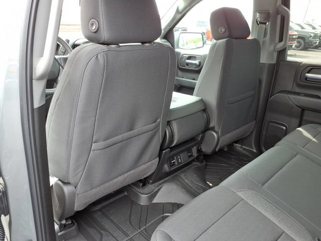 New 2026 Chevrolet Silverado 1500 Custom w/ Turbomax Blackout Package AWD/4WD image 8