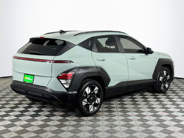 Used 2024 Hyundai Kona SEL FWD image 8