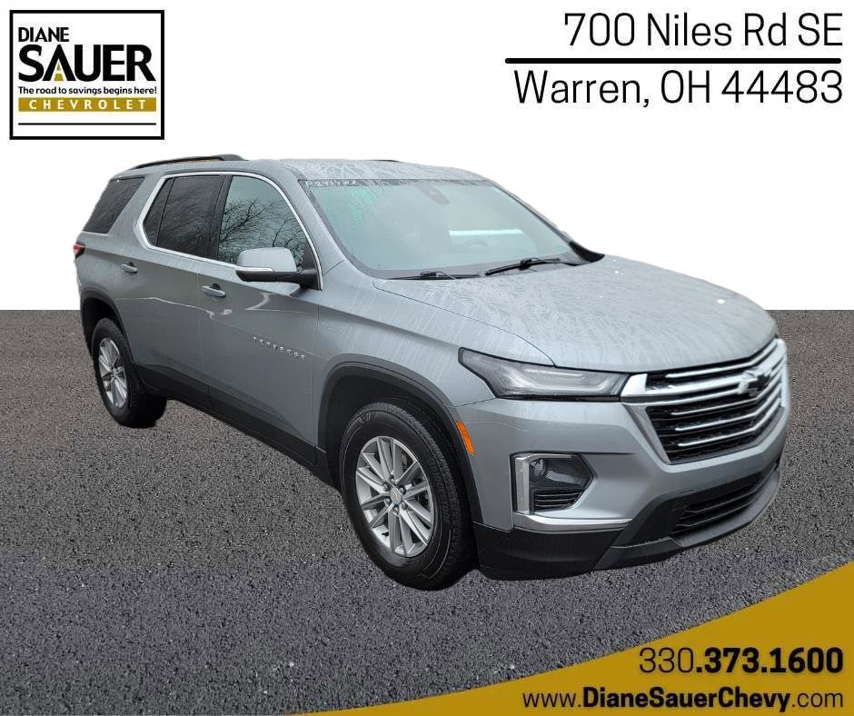 Used 2023 Chevrolet Traverse LT image 1