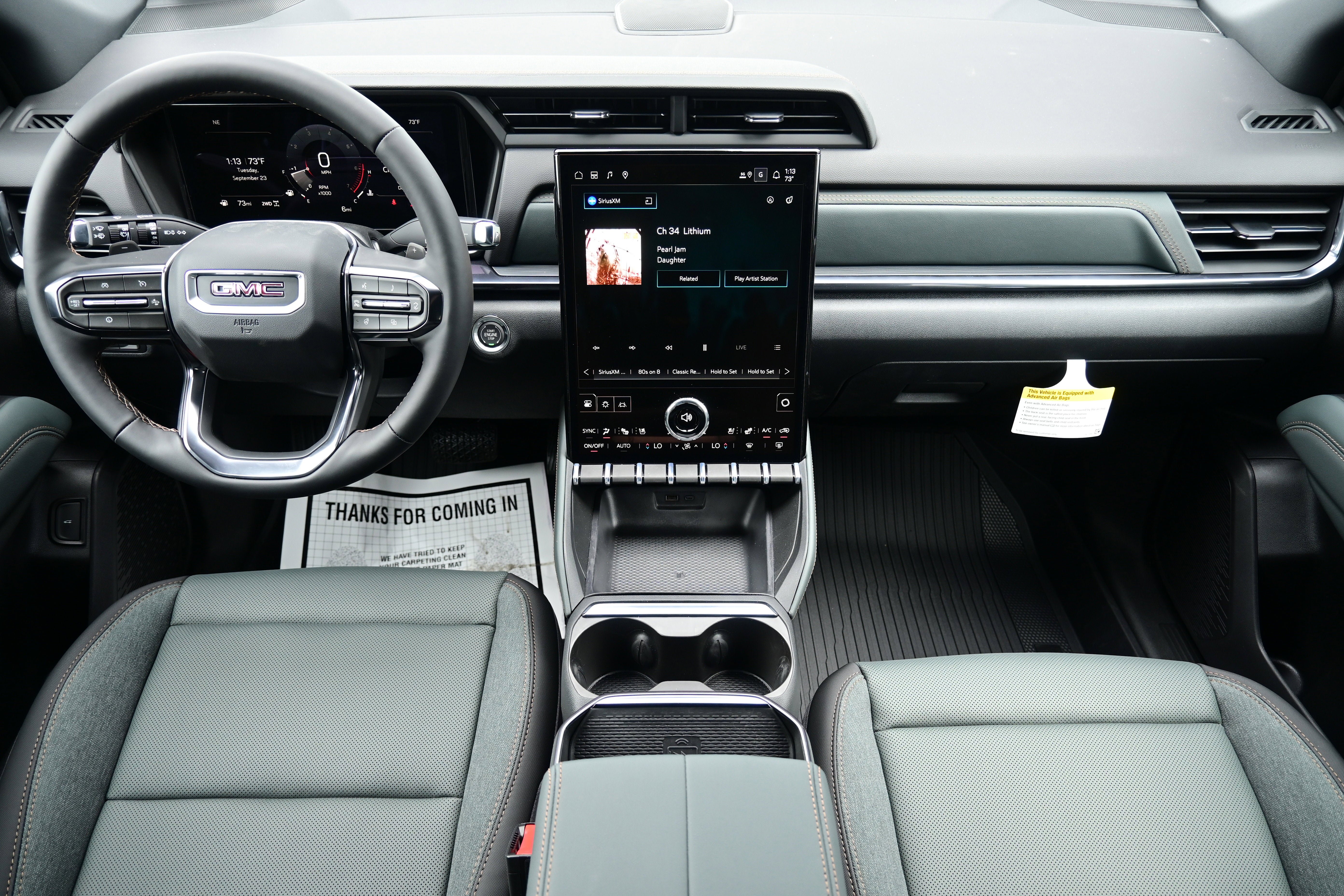 New 2026 GMC Terrain AT4 w/ Convenience Package III image 17