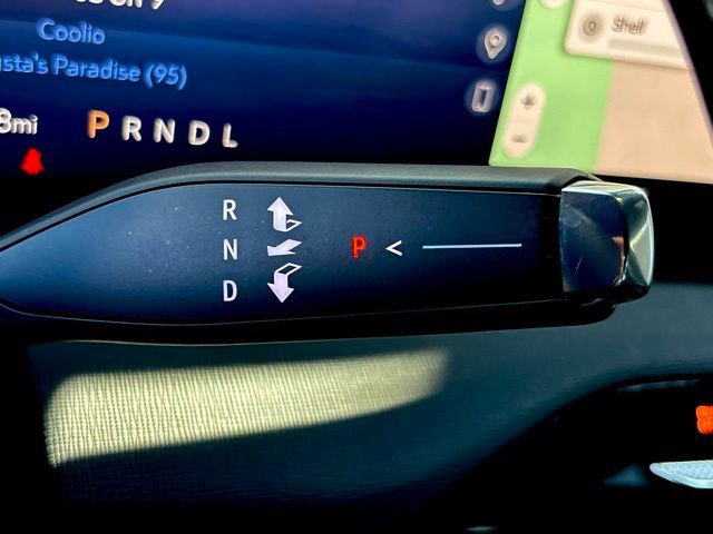Certified 2025 Buick Enclave Preferred FWD image 18