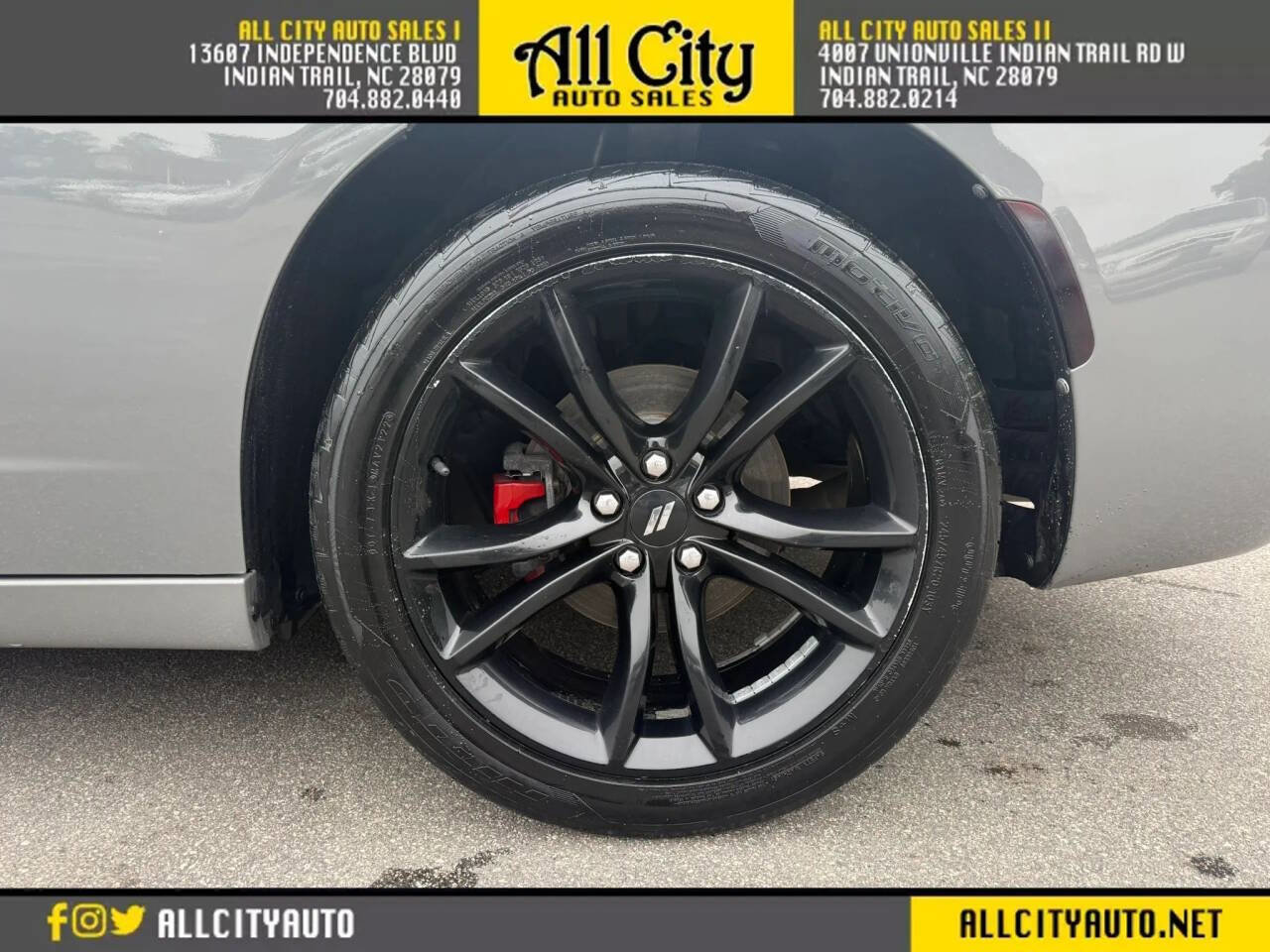 Used 2017 Dodge Charger R/T w/ Navigation & Travel Group RWD image 34