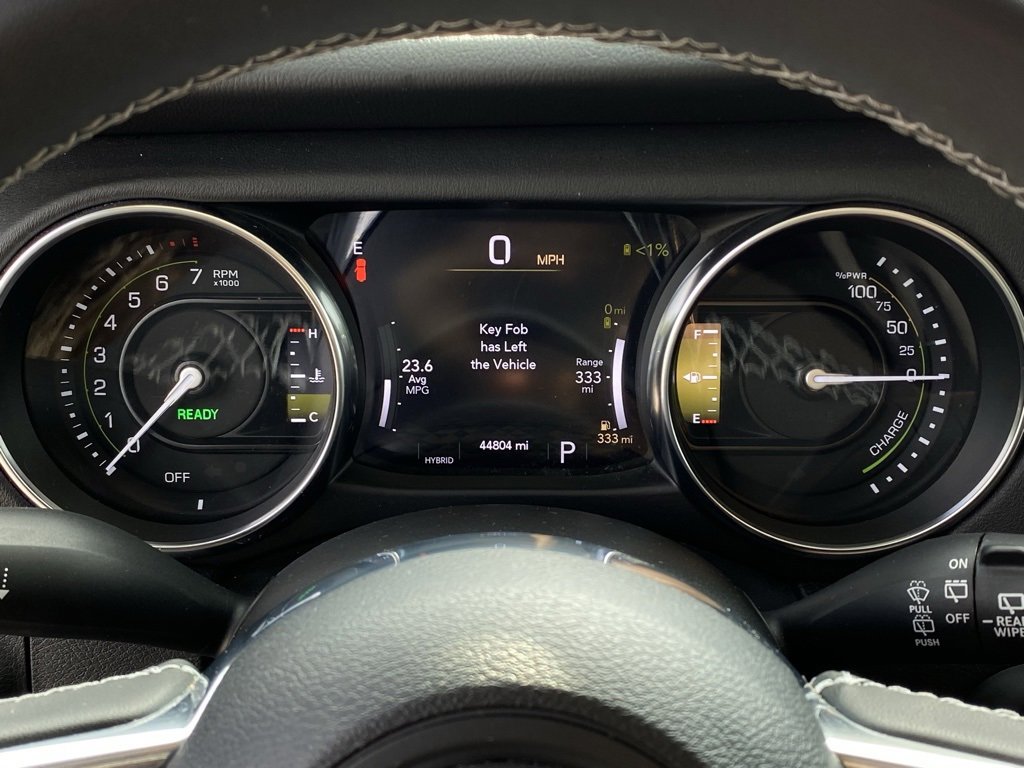 Used 2023 Jeep Wrangler Unlimited Sahara image 14