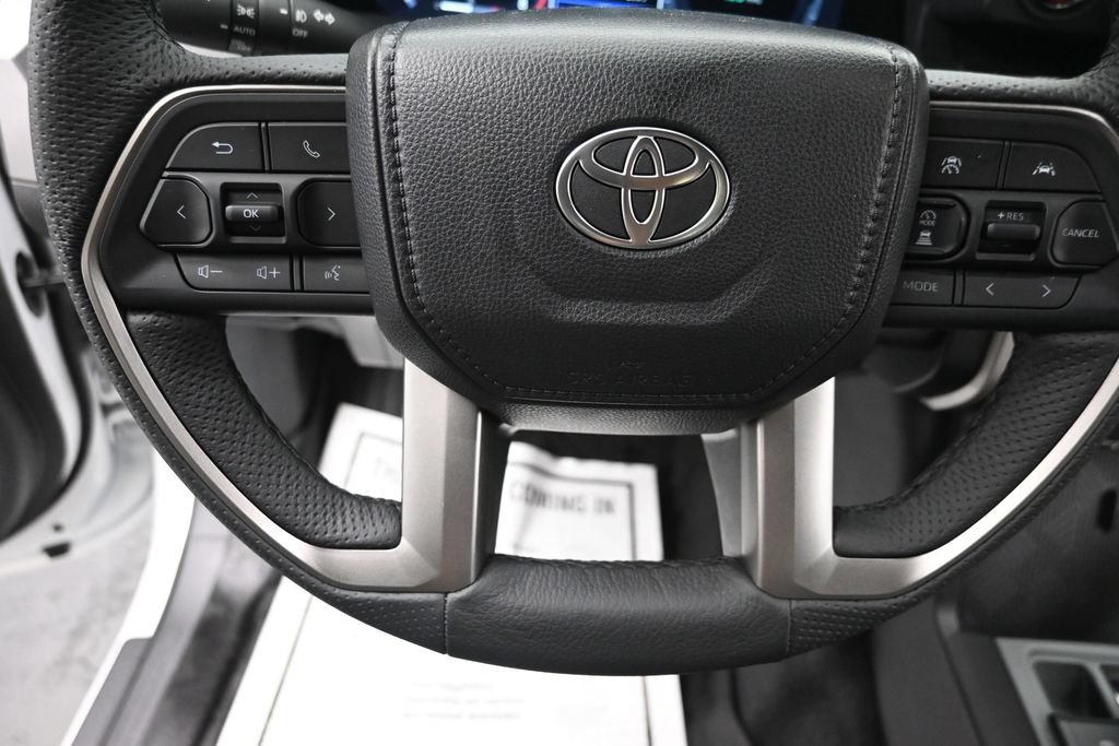 Used 2025 Toyota Tacoma TRD Sport AWD/4WD image 19