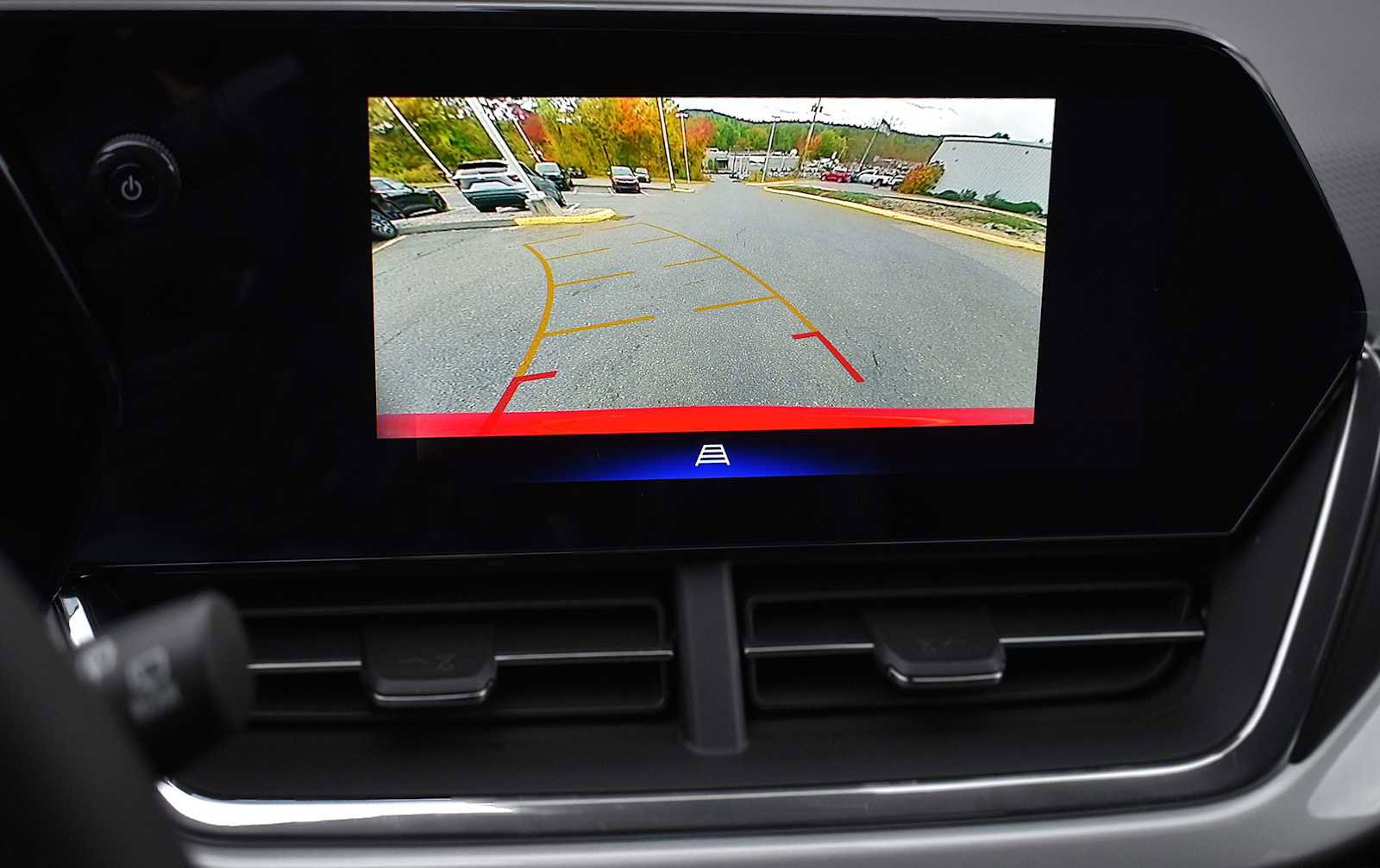 New 2026 Chevrolet Trax LT w/ Driver Confidence Package image 17