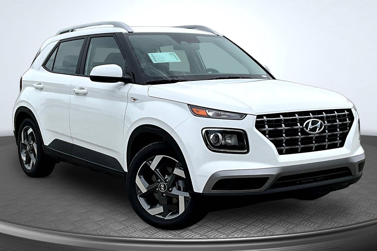 New 2026 Hyundai Venue SEL FWD image 3
