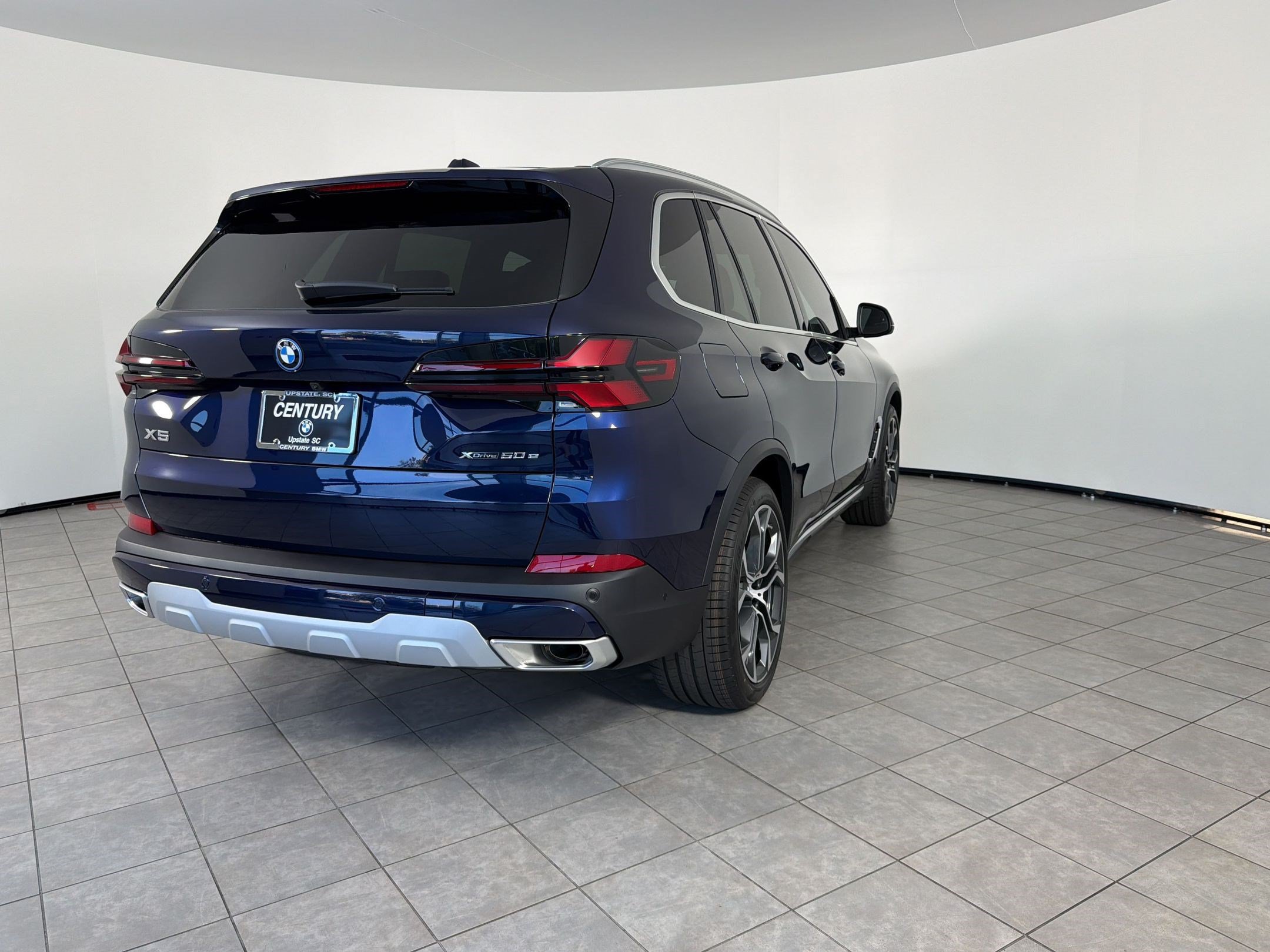New 2026 BMW X5 xDrive50e AWD/4WD image 9