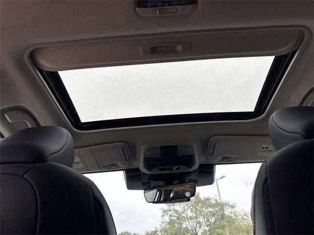 New 2025 Subaru Crosstrek 2.5i Limited image 14