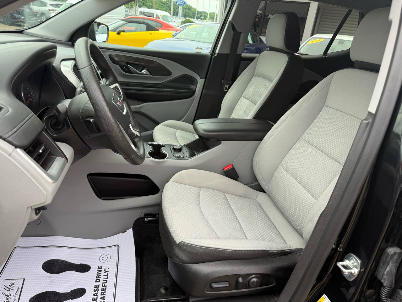 Used 2024 GMC Terrain SLE w/ Driver Convenience Package FWD image 7