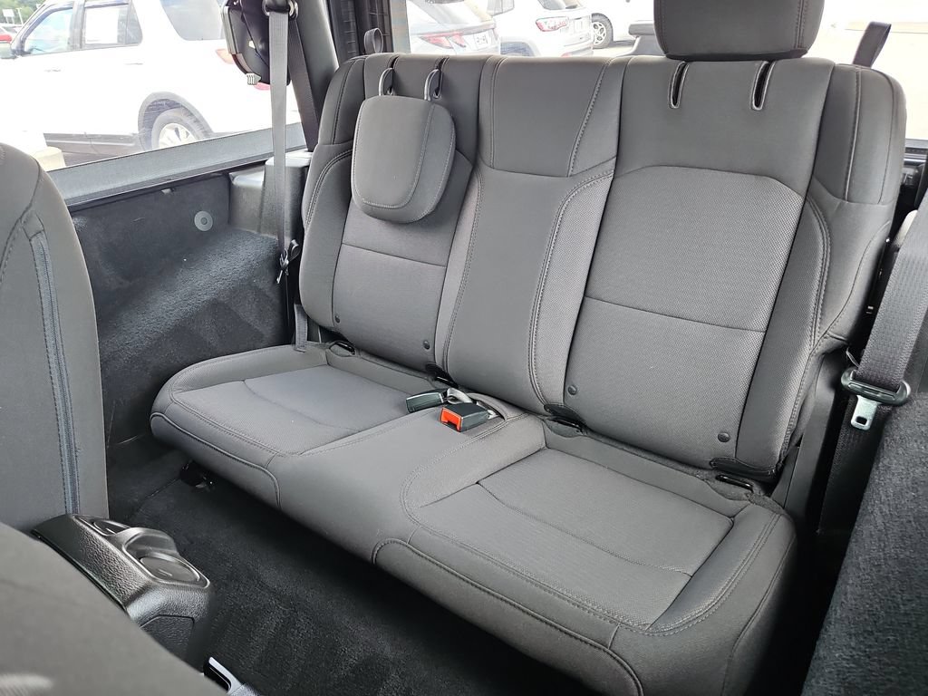 Used 2023 Jeep Wrangler Sport AWD/4WD image 10
