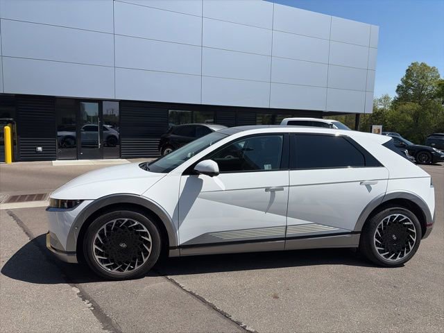 Used 2024 Hyundai Ioniq 5 Limited AWD/4WD image 6