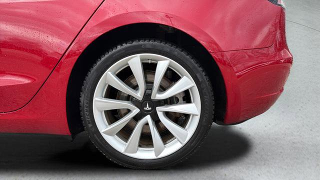 Used 2018 Tesla Model 3 Long Range image 15