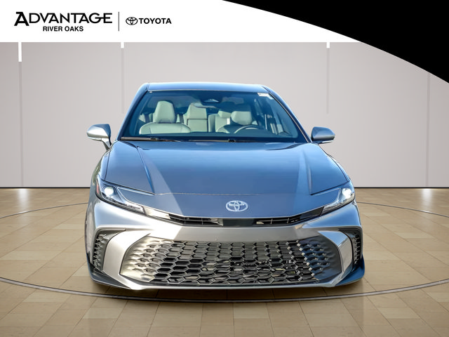 Used 2026 Toyota Camry SE AWD/4WD image 3
