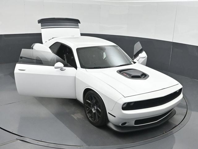 Used 2016 Dodge Challenger R/T Scat Pack RWD image 57